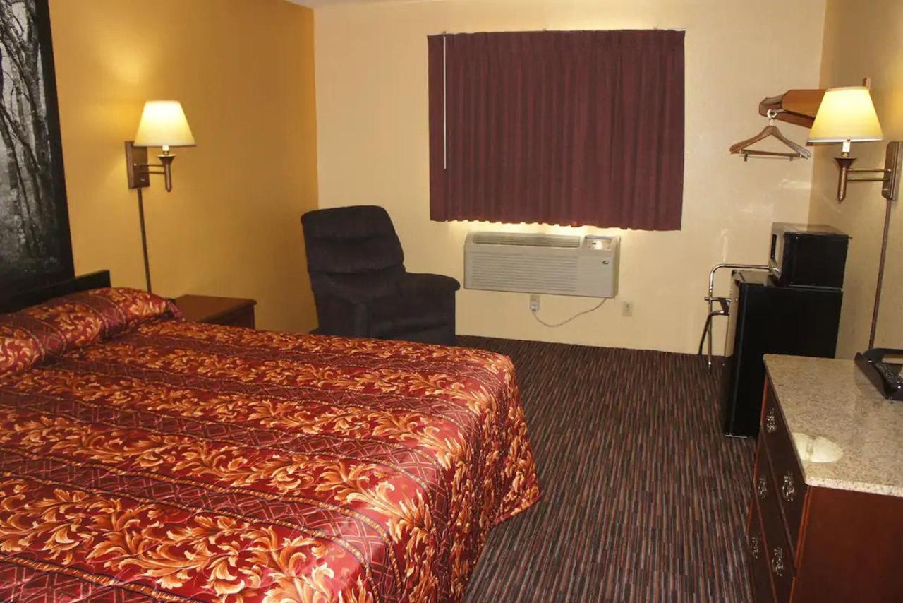 Asteria Inn & Suites Stillwater Exterior photo